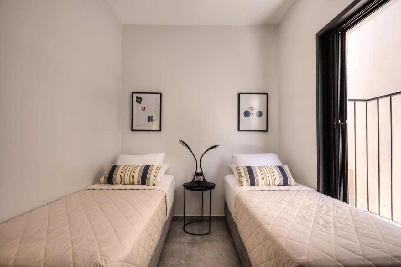 Yohanan Hasandlar Tel Aviv Ngoại thất bức ảnh
